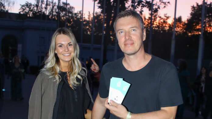 Māris Mihelsons no grupas Prāta vētra un viņa sieva Laura Mihelsone