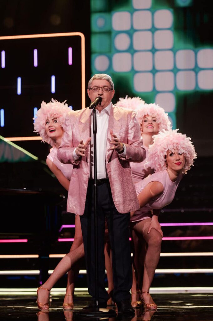 Sievietes dejo aiz Žoržš Siksnas