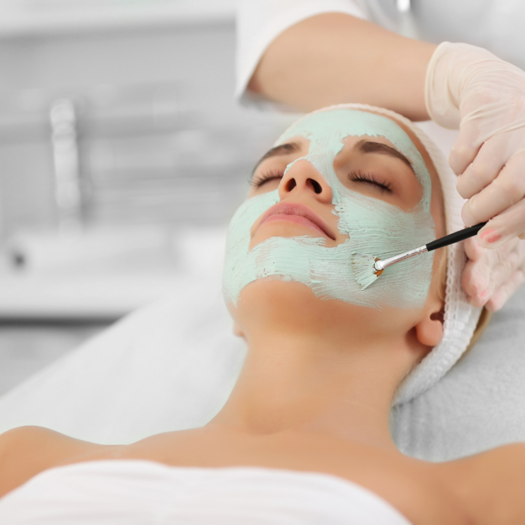 ''JL Skaistuma studija'' ādas kopšanas procedūra