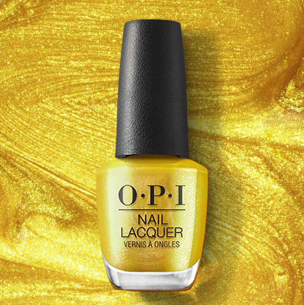 Spīdīga sinepju krāsas ''OPI'' klasiskā nagu laka.