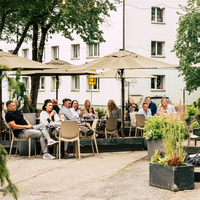 Vieta, kur paēst Valmierā: restorāna 