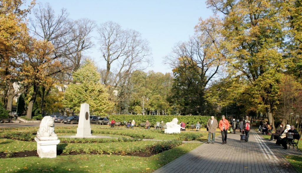 Vērmanes dārza taka un pieminekļi rudenī
