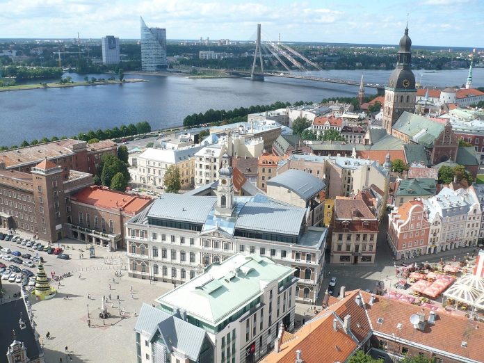 Ko darīt Rīgā bezmaksas. Panorāmas skats uz Rīgas centrā