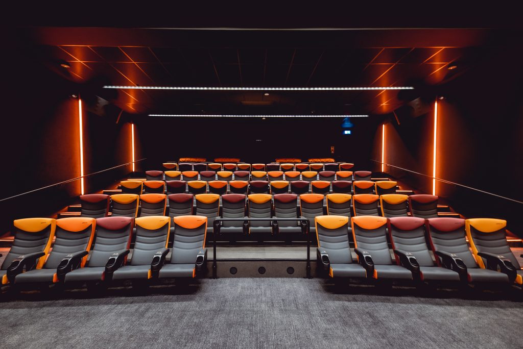 Apollo Kinoteātris "Domina Shopping" centrā