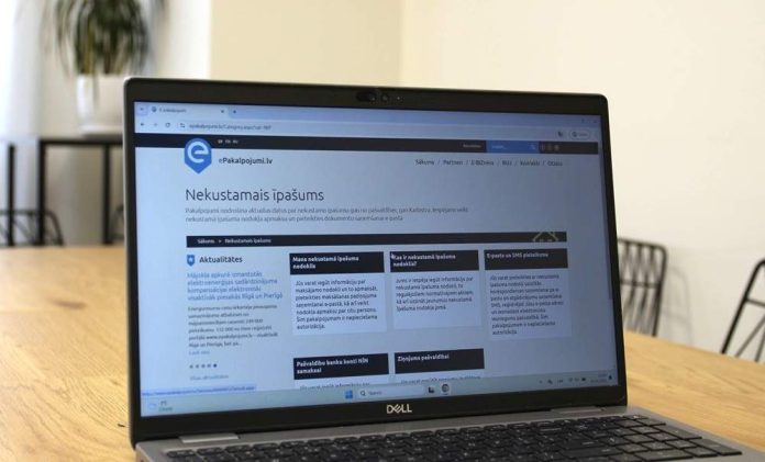 Datorā atvērts portāls e-pakalpojumi.lv