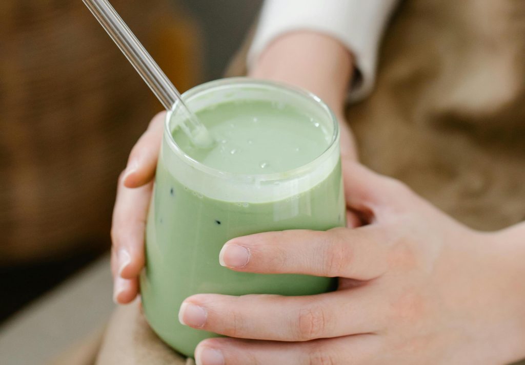 smūtījs zaļā krāsā