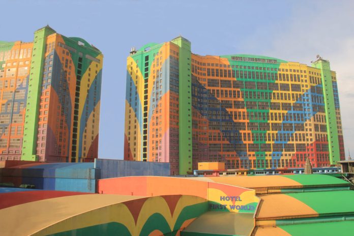 Viesnīca first world hotel