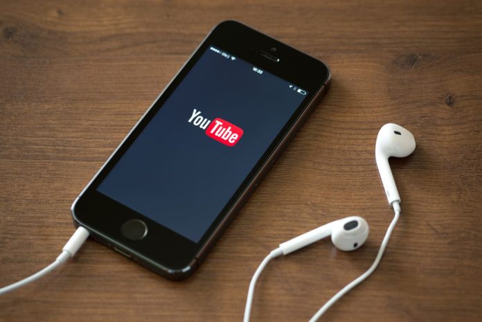 Youtube logo telefonā
